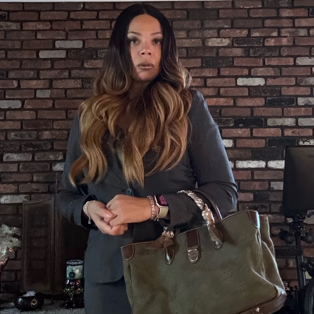 Meet your Posher, Christal